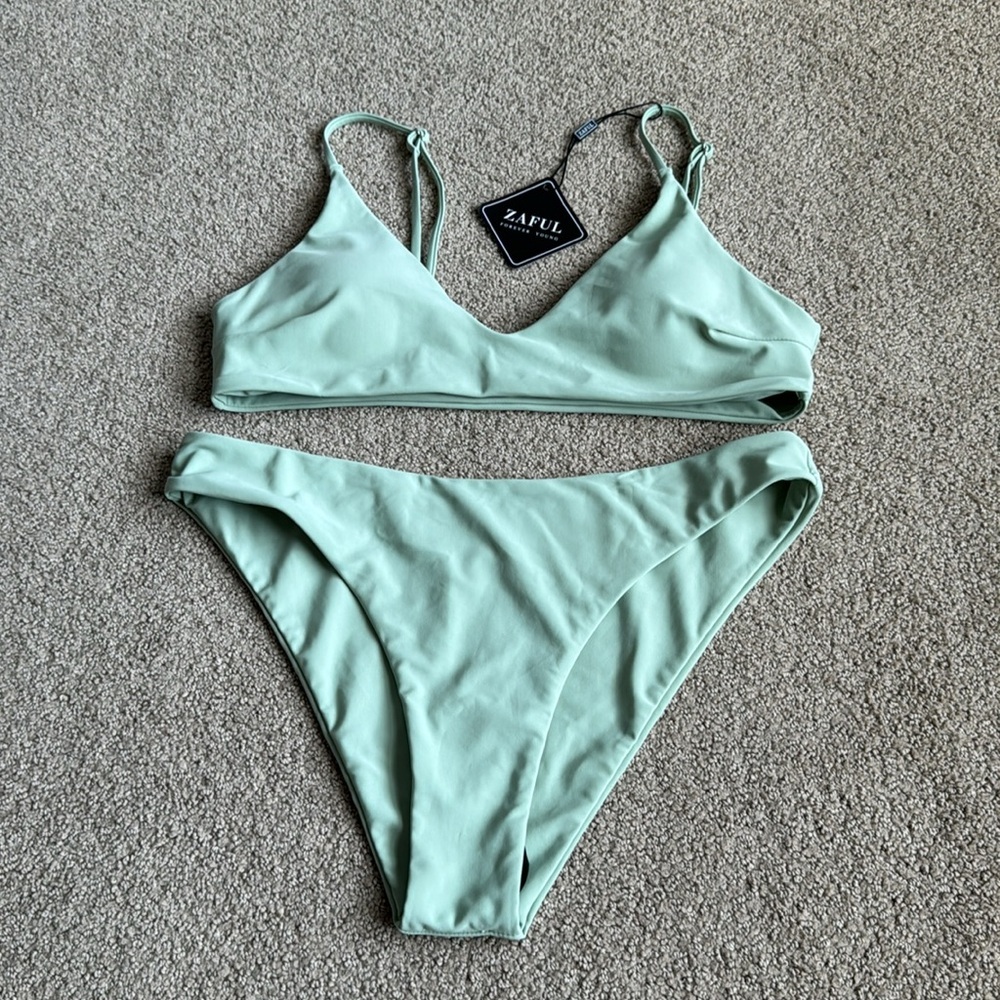 106‎ NWT ZAFUL Women's Solid Spaghetti Strap Bralette Bikini Set - Size Large - Picture 5 of 9